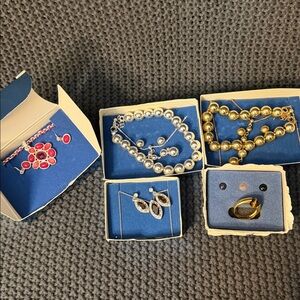 Vintage Avon Jewelry Jewelry Sets (5)